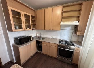 Сдам 3-комнатную квартиру, 80 м2, Кириши, проспект Героев, 14