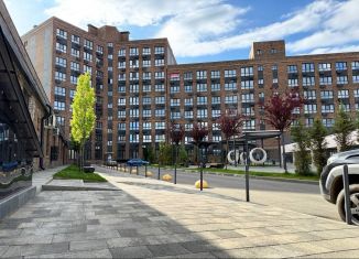 Продается 3-комнатная квартира, 81 м2, Майкоп, улица К.А. Васильева, 1к6