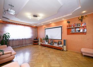 Продажа четырехкомнатной квартиры, 140 м2, Челябинск, улица Руставели, 32