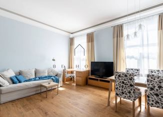 Сдача в аренду 2-ком. квартиры, 70 м2, Санкт-Петербург, набережная реки Фонтанки, 101, метро Сенная площадь