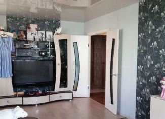 Продажа четырехкомнатной квартиры, 69 м2, Стрежевой, Кедровая улица, 67