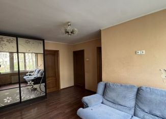 Продаю 4-комнатную квартиру, 44 м2, Санкт-Петербург, улица Червонного Казачества, 32, метро Автово