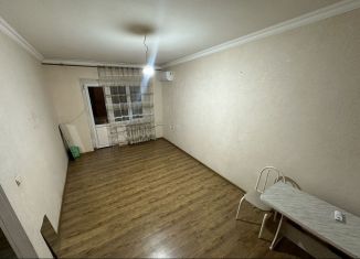 Сдача в аренду 2-ком. квартиры, 45 м2, Грозный, улица Л.Е. Цеповой, 110