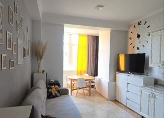 Сдам однокомнатную квартиру, 68 м2, Сочи, улица Ромашек, 6, микрорайон Черемушки