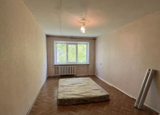 Продам 2-ком. квартиру, 47 м2, Димитровград, Октябрьская улица, 72