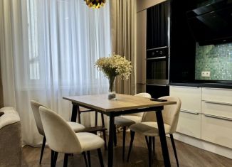 Продам 3-ком. квартиру, 70 м2, Архангельск, Адмиралтейская улица, 9
