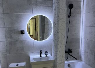 Сдается 1-комнатная квартира, 45 м2, Оренбургская область, улица Братьев Хусаиновых, 6