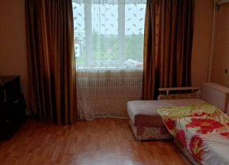 Сдаю двухкомнатную квартиру, 52 м2, Губкин, улица Космонавтов, 2