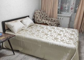 Сдаю в аренду 1-комнатную квартиру, 31.2 м2, Глазов, улица Карла Маркса, 1