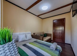 Сдаю двухкомнатную квартиру, 46 м2, Сызрань, улица Карла Маркса, 12