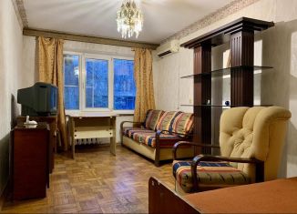 Продается 3-комнатная квартира, 58 м2, Краснодар, улица Селезнёва, 146, Карасунский округ
