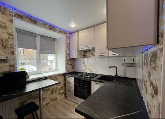 Продается двухкомнатная квартира, 52 м2, Мурманск, улица Виктора Миронова, 13