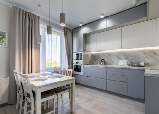 Продам 3-ком. квартиру, 81.3 м2, Казань, улица Сабира Ахтямова, 1к1