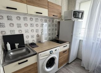 Продаю 2-комнатную квартиру, 44.1 м2, Мурманская область, Ленинградская улица, 14