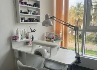 Сдаю в аренду торговую площадь, 15 м2, Сочи, улица Свердлова, 55, микрорайон Черемушки