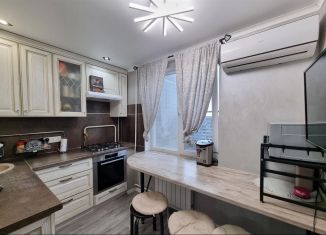 Продается 3-комнатная квартира, 68.2 м2, Краснодар, улица 70-летия Октября, 6, микрорайон Юбилейный