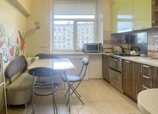 Сдаю 2-ком. квартиру, 64 м2, Москва, улица Вавилова, 48, ЮЗАО
