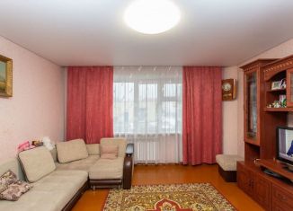 Продажа четырехкомнатной квартиры, 78.3 м2, Тобольск, Октябрьская улица, 93