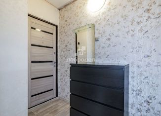 Продаю 1-комнатную квартиру, 27.4 м2, Екатеринбург, улица Академика Бардина, 7к1, метро Чкаловская