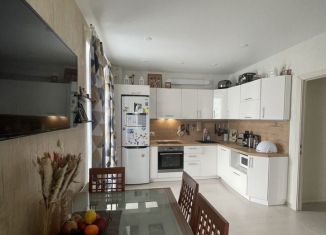 Продаю трехкомнатную квартиру, 68.7 м2, Сыктывкар, Тентюковская улица, 304, ЖК Атлантида