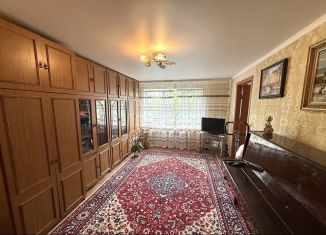 Продаю трехкомнатную квартиру, 59 м2, Новый Оскол, Дорожная улица, 4