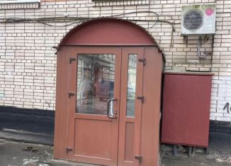 Сдаю в аренду помещение свободного назначения, 14.8 м2, Кириши, проспект Ленина, 7