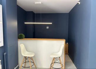 Сдам в аренду помещение свободного назначения, 10 м2, Октябрьский, улица Островского, 44