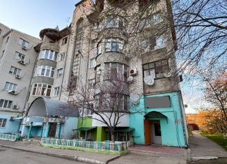 Продаю помещение свободного назначения, 130 м2, Элиста, 2-й микрорайон, 40, 2-й микрорайон