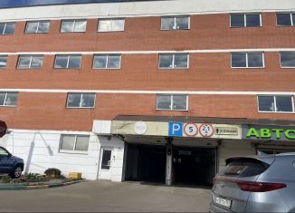 Продам машиноместо, 18 м2, Москва, улица Маршала Захарова, 22, метро Орехово