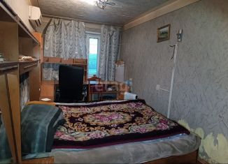 Продам 3-ком. квартиру, 60 м2, Нижний Новгород, метро Буревестник, улица Шаляпина, 8