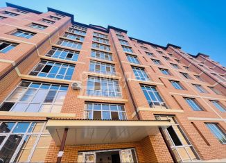 Продается 3-комнатная квартира, 108 м2, Грозный, улица Сайханова, 133к18, Байсангуровский район