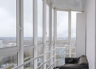 Продаю трехкомнатную квартиру, 69.8 м2, деревня Новое Девяткино, Главная улица, 58