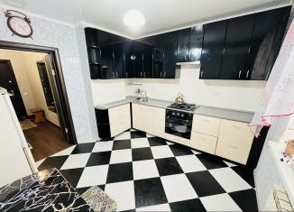 Сдам в аренду однокомнатную квартиру, 43 м2, Саратов, Заводская улица, 2/1, Заводской район