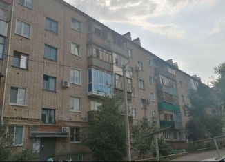 Продаю 1-ком. квартиру, 31.9 м2, Бугуруслан, 1-й микрорайон, 17