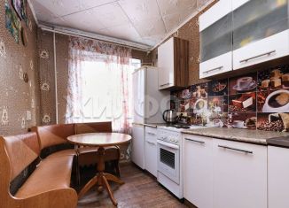 Продаю 3-ком. квартиру, 57 м2, Новосибирск, улица Кропоткина, 130/2, метро Берёзовая роща