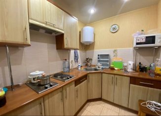 Продается пятикомнатная квартира, 146 м2, Алушта, Октябрьская улица, 26