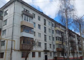 Продается 3-ком. квартира, 50.4 м2, Йошкар-Ола, улица Зои Космодемьянской, 126