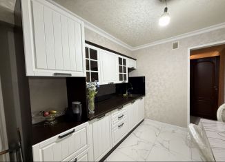 Продажа 2-комнатной квартиры, 56 м2, Грозный, улица Абдурахмана Г. Авторханова, 43