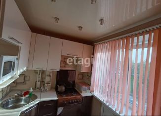 Продаю 3-комнатную квартиру, 49.3 м2, Ишимбай, улица Чкалова, 31