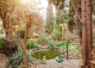 Дом на продажу, 365 м2, поселок городского типа Краснокаменка, Центральная улица, 34