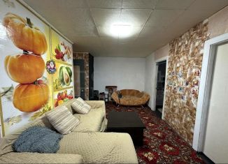 Продам четырехкомнатную квартиру, 58.4 м2, Боровичи, улица Кропоткина, 5