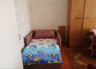 Сдаю в аренду однокомнатную квартиру, 34 м2, Тобольск, улица Знаменского