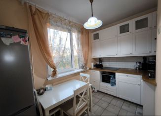 Сдаю 1-ком. квартиру, 38 м2, Москва, Кавказский бульвар, 50, метро Царицыно