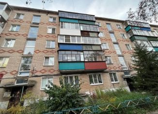 Продаю однокомнатную квартиру, 30.4 м2, Кыштым, Пролетарская улица, 72