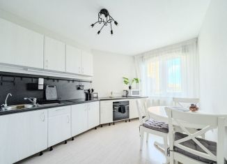 Сдаю двухкомнатную квартиру, 49.5 м2, Мурино, Новая улица, 11к1