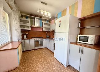 Продаю 3-ком. квартиру, 70.8 м2, Нижний Новгород, Плетнёвская улица, 2, метро Горьковская