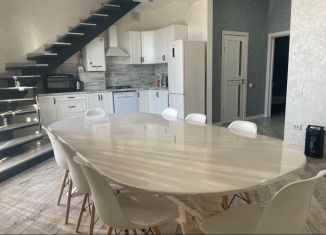 Сдам дом, 110 м2, Краснодар, Главная городская площадь, микрорайон Центральный