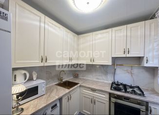 3-комнатная квартира на продажу, 55 м2, Москва, Нагорный район, Чонгарский бульвар, 10к1