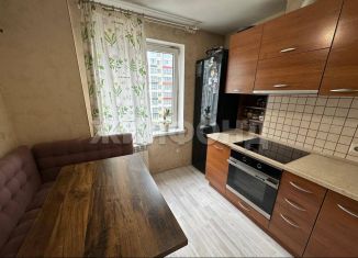 Продаю 2-ком. квартиру, 49.2 м2, Барнаул, Партизанская улица, 146