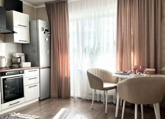 Продам 1-комнатную квартиру, 41 м2, Новосибирск, улица Титова, 276, метро Площадь Маркса